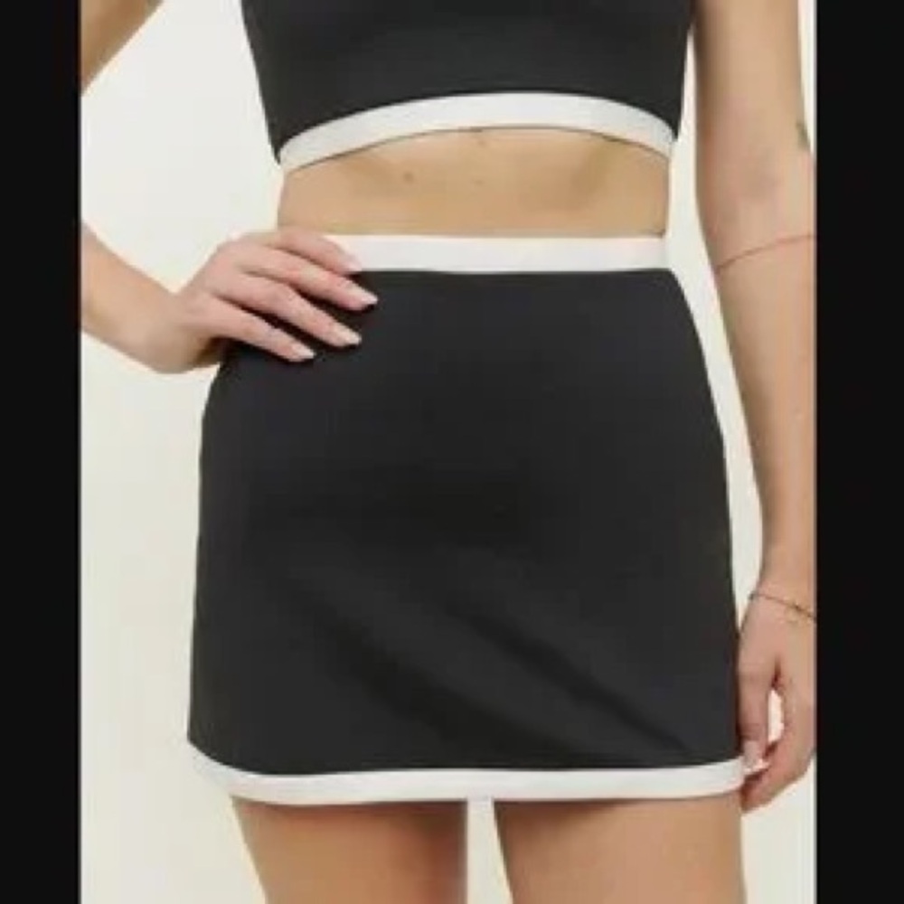 Reformation active skirt